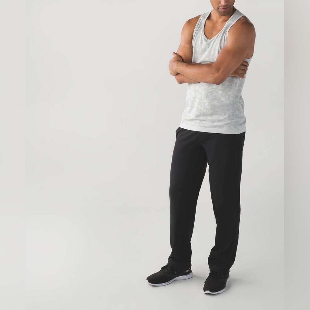 Lululemon Kung Fu Pant 2.0 (Regular) Black‎ Small